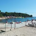 Valkane Pet Friendly 150m From The Stunning Valkane Beach, Indoor Pools-fitness And Mall Lejlighed Pula