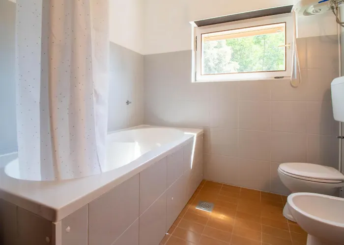 Valkane Pet Friendly 150m From The Stunning Valkane Beach, Indoor Pools-fitness And Mall Lejlighed Pula